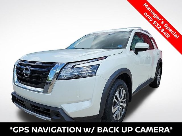 2023 Nissan Pathfinder SL