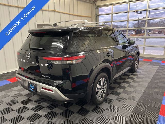 2023 Nissan Pathfinder SL