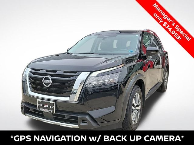 2023 Nissan Pathfinder SL