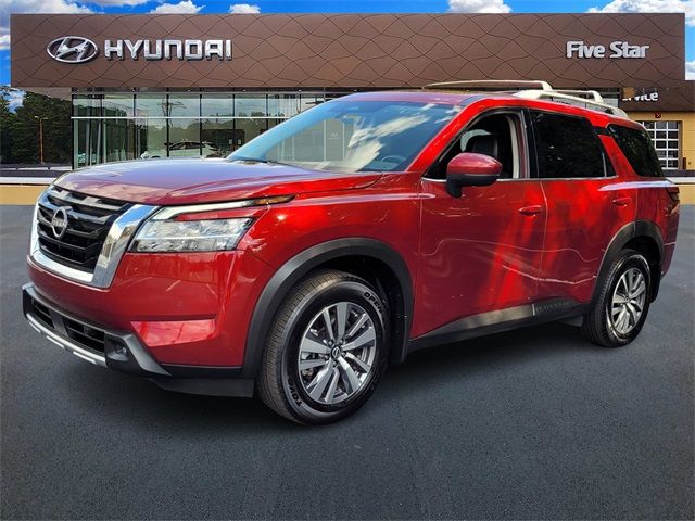 2023 Nissan Pathfinder SL