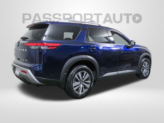 2023 Nissan Pathfinder SL