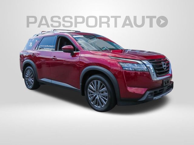 2023 Nissan Pathfinder SL