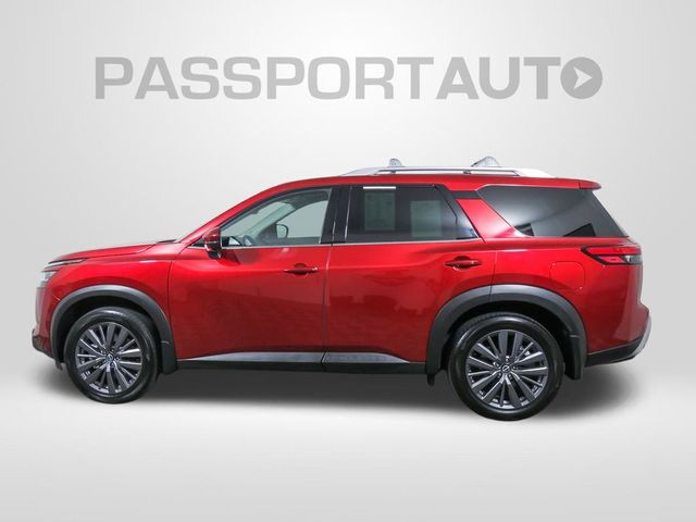 2023 Nissan Pathfinder SL