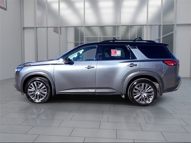 2023 Nissan Pathfinder SL