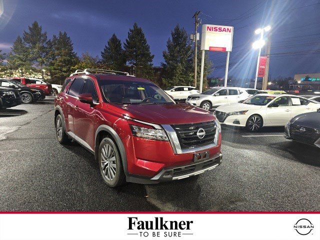 2023 Nissan Pathfinder SL