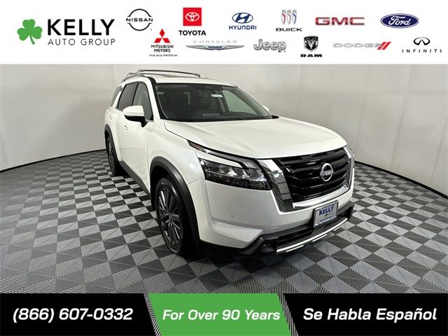 2023 Nissan Pathfinder SL