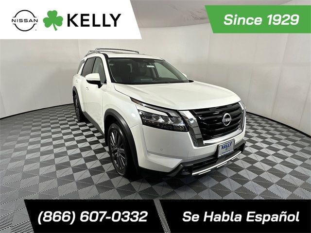 2023 Nissan Pathfinder SL