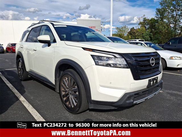 2023 Nissan Pathfinder SL