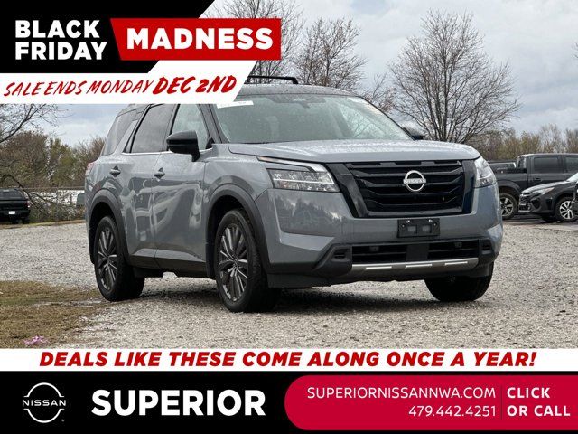 2023 Nissan Pathfinder SL