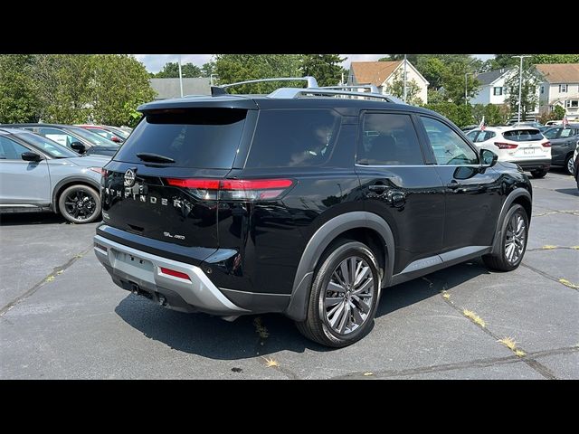 2023 Nissan Pathfinder SL