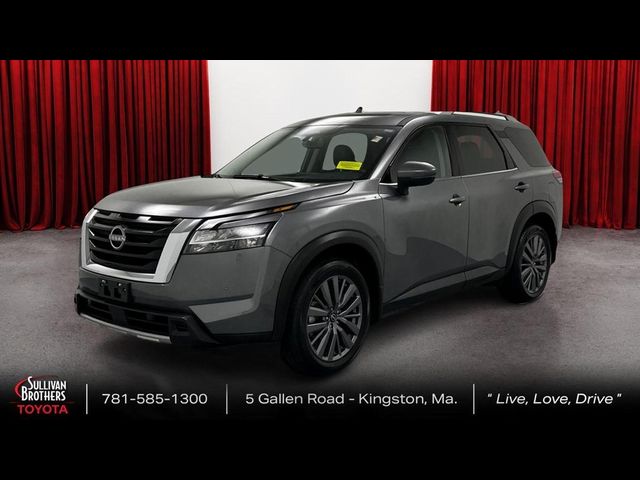 2023 Nissan Pathfinder SL