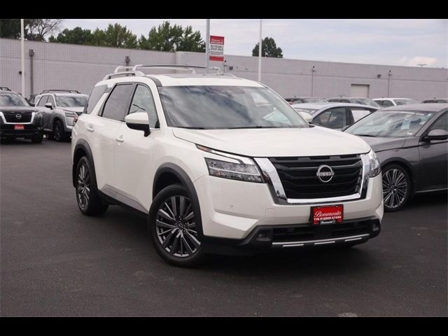 2023 Nissan Pathfinder SL