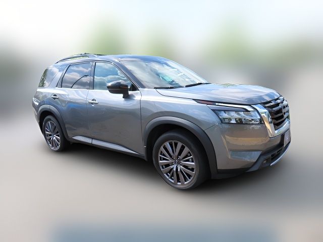 2023 Nissan Pathfinder SL