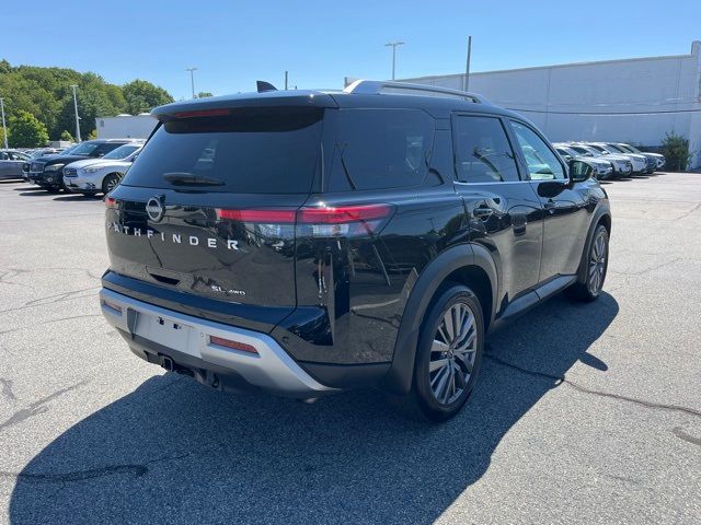 2023 Nissan Pathfinder SL