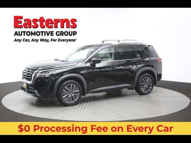 2023 Nissan Pathfinder SL