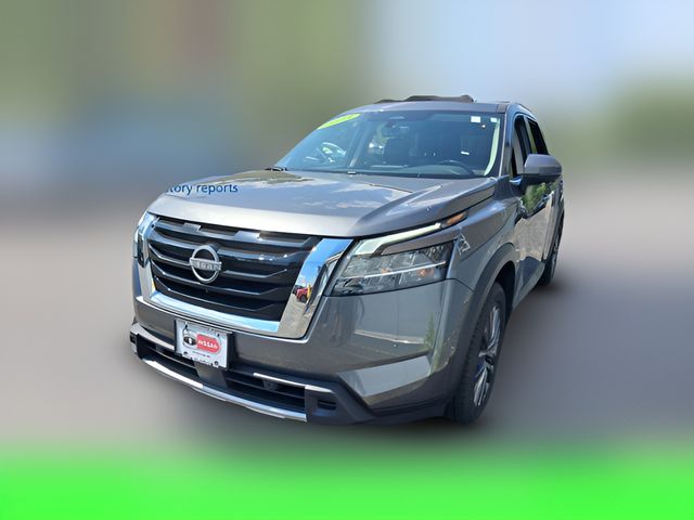 2023 Nissan Pathfinder SL