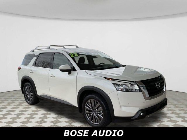 2023 Nissan Pathfinder SL