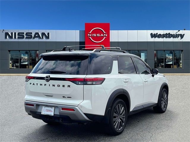 2023 Nissan Pathfinder SL