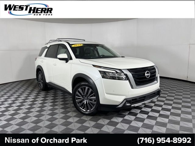 2023 Nissan Pathfinder SL