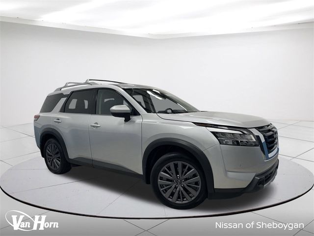 2023 Nissan Pathfinder SL