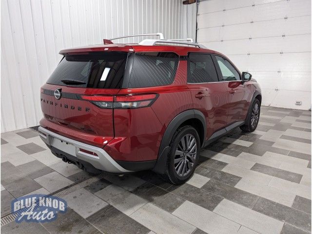 2023 Nissan Pathfinder SL