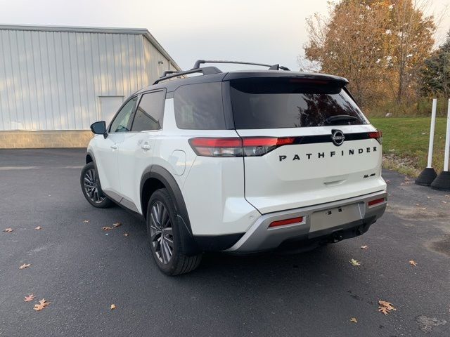 2023 Nissan Pathfinder SL