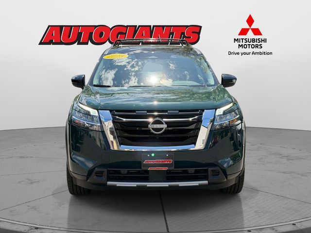 2023 Nissan Pathfinder SL