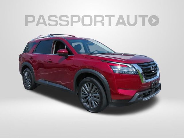 2023 Nissan Pathfinder SL