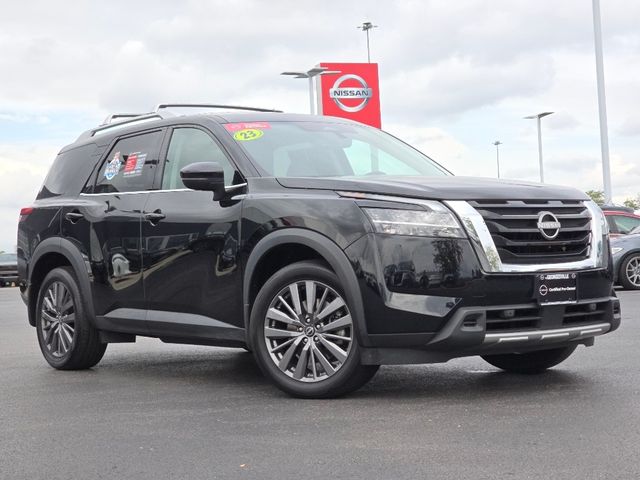 2023 Nissan Pathfinder SL