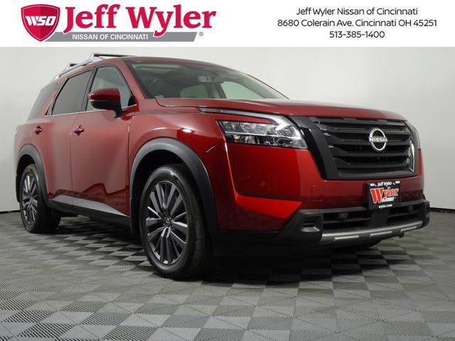 2023 Nissan Pathfinder SL