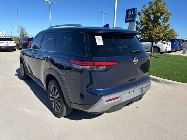 2023 Nissan Pathfinder SL