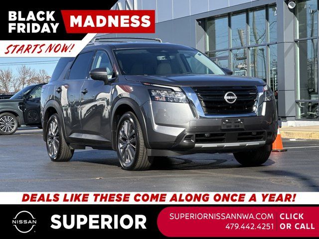 2023 Nissan Pathfinder SL