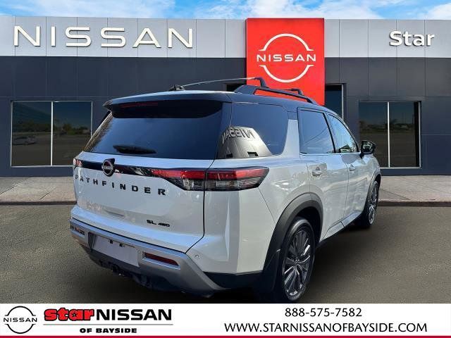 2023 Nissan Pathfinder SL