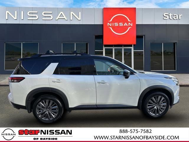 2023 Nissan Pathfinder SL