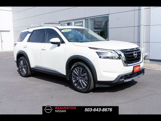 2023 Nissan Pathfinder SL