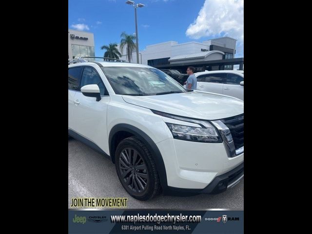 2023 Nissan Pathfinder SL