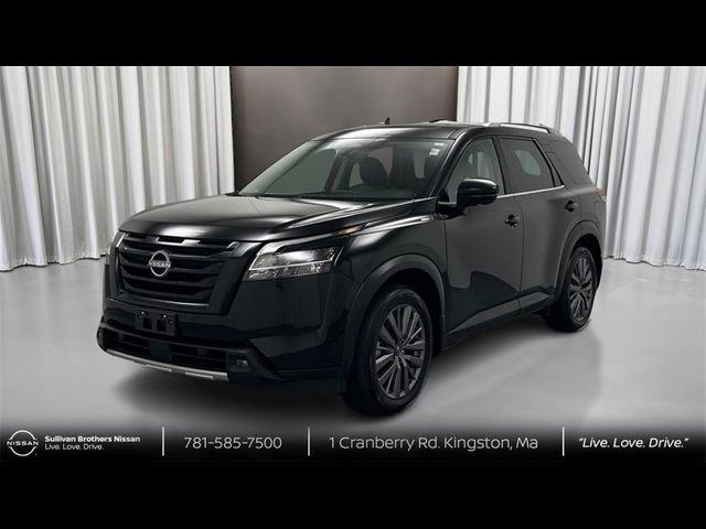 2023 Nissan Pathfinder SL