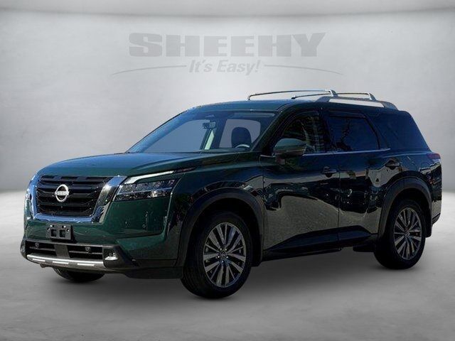 2023 Nissan Pathfinder SL