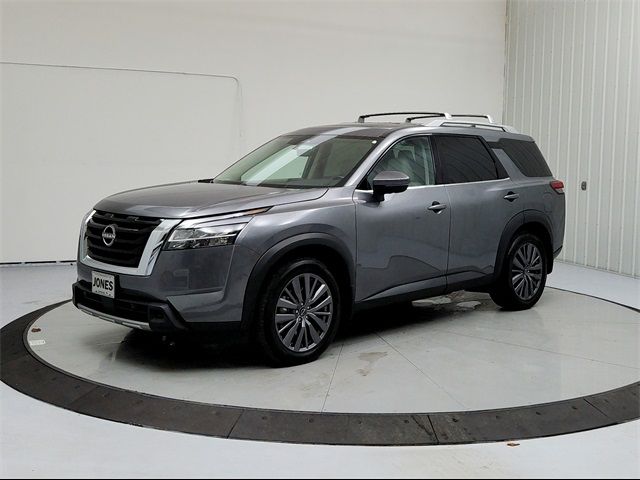 2023 Nissan Pathfinder SL