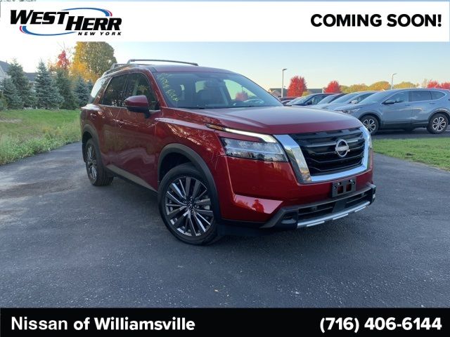 2023 Nissan Pathfinder SL