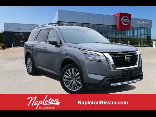 2023 Nissan Pathfinder SL