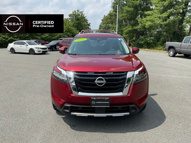 2023 Nissan Pathfinder SL