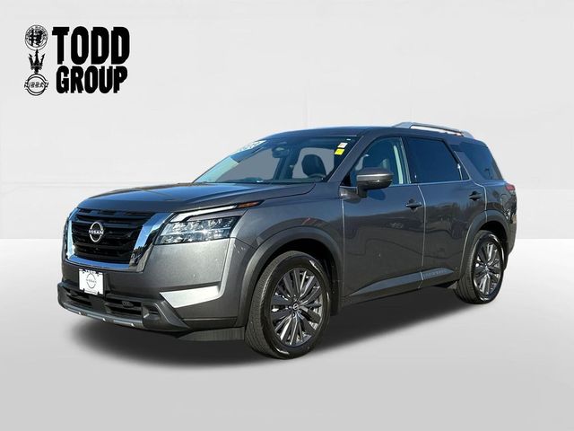 2023 Nissan Pathfinder SL