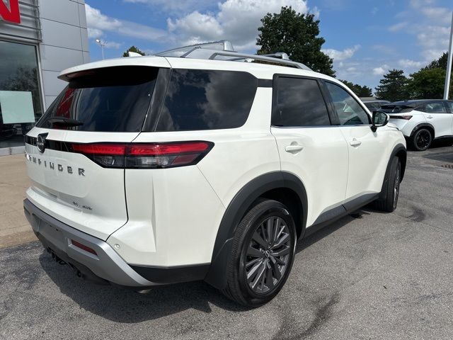 2023 Nissan Pathfinder SL