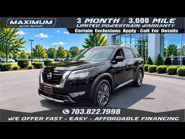 2023 Nissan Pathfinder SL