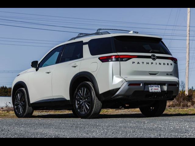 2023 Nissan Pathfinder SL