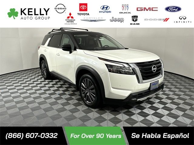 2023 Nissan Pathfinder SL