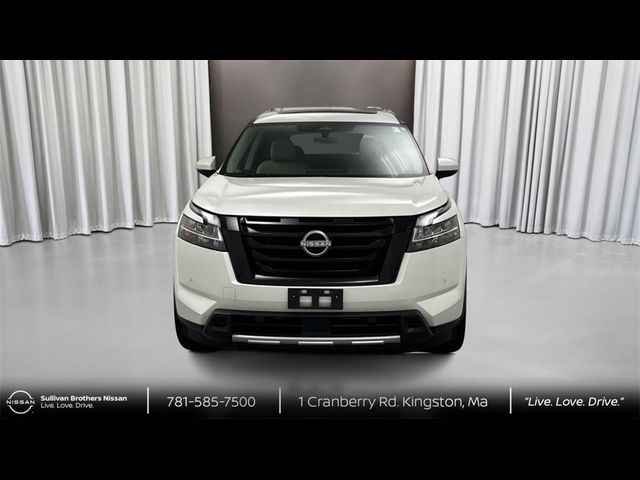 2023 Nissan Pathfinder SL