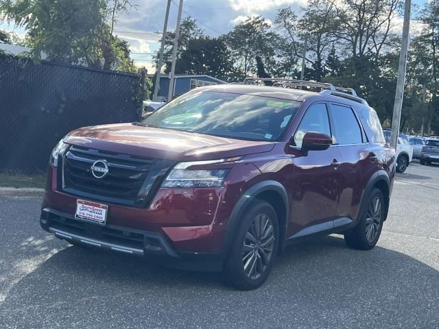 2023 Nissan Pathfinder SL