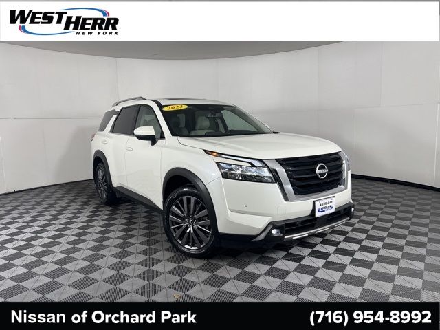 2023 Nissan Pathfinder SL